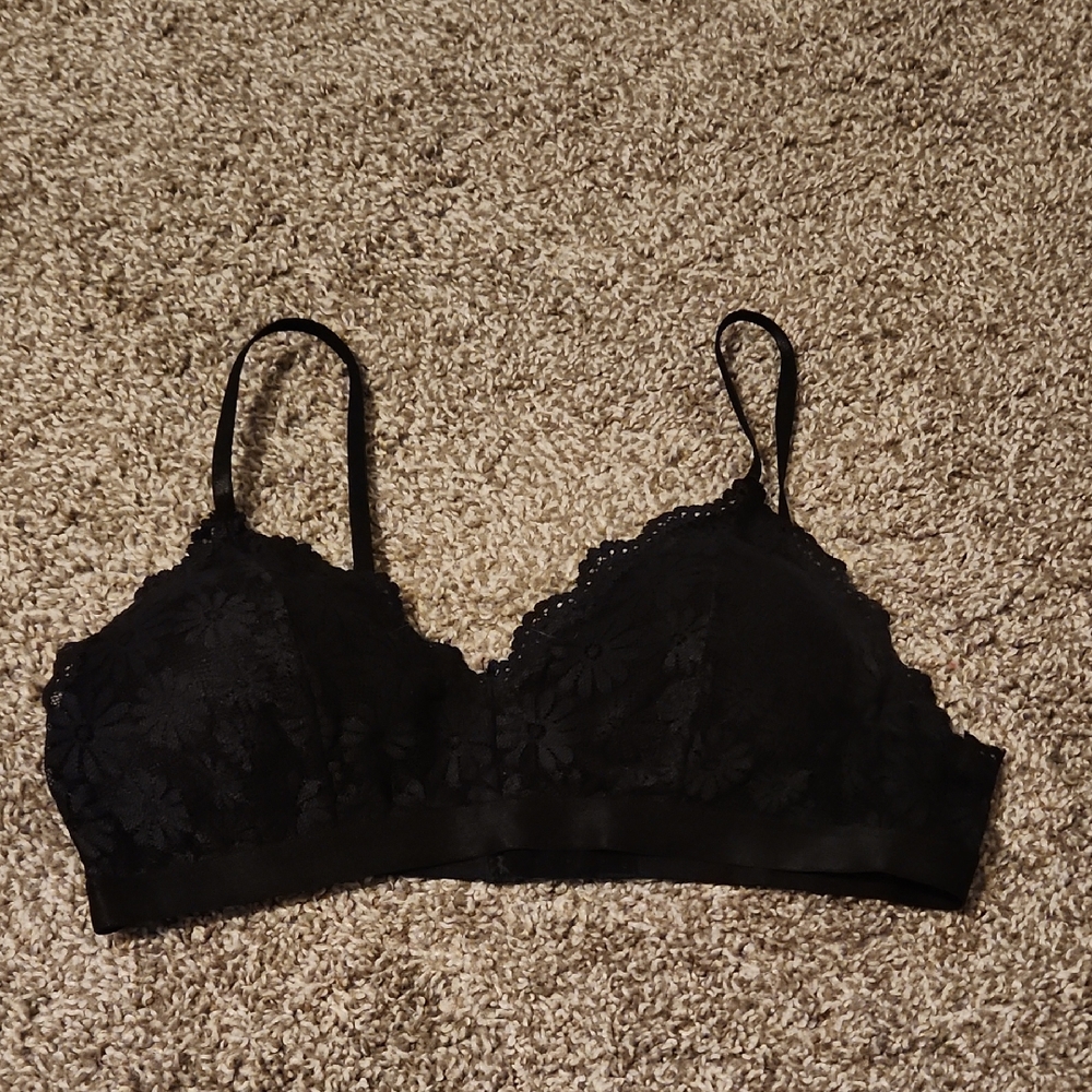 Elegant Black Lace Bralette